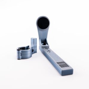 atril-para-movil-trombon-plata