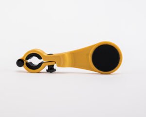 atril-de-trompeta-para-movil-dorado